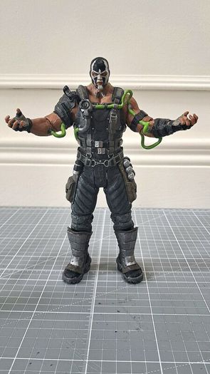 DC Collectibles Batman Arkham origins Bane action figure (2013)