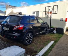 For repair: 2012 Nissan Qashqai n-tec highest trim sunroof 360 camera touch screen