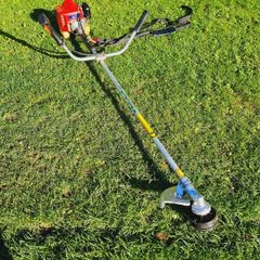 Kawasaki TH43 strimmer