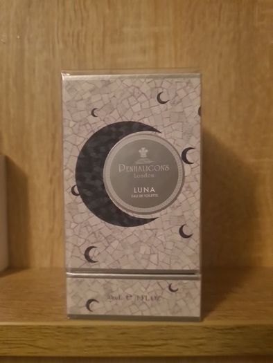 Penhaligon's Luna 30ml with Penhaligon's gift bag. See all perfume ads click on buysell151
