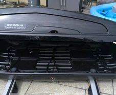 Roof box