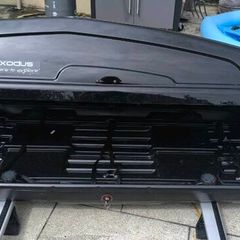 Roof box