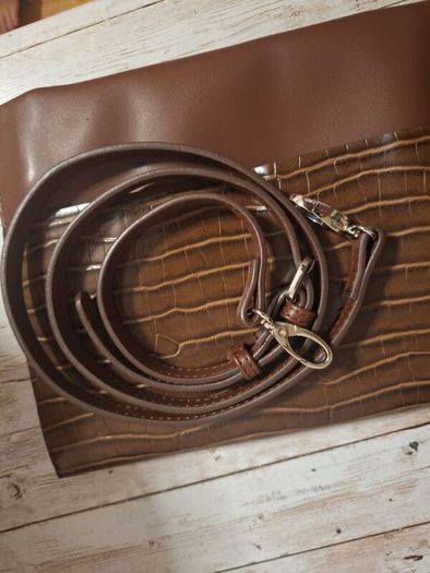 Leather bag pouch