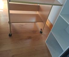 Small computer desk