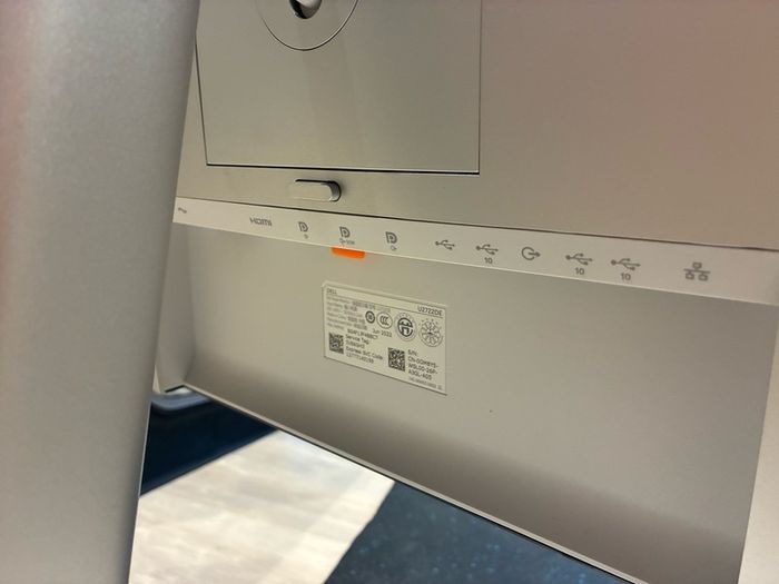 Dell U2722DE USB C Monitor