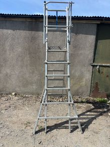 Stradbally Podium Ladder