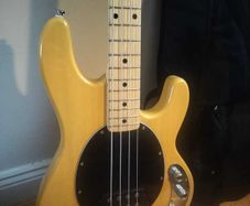 Sterling StingRay Classic RAY24 Bass