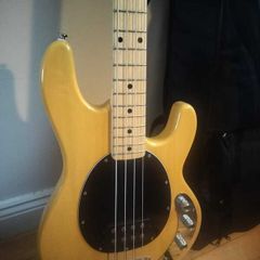 Sterling StingRay Classic RAY24 Bass