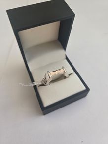 Brand New Hallmarked Silver & 9ct Gold Ring