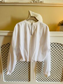 New Zara top with zip