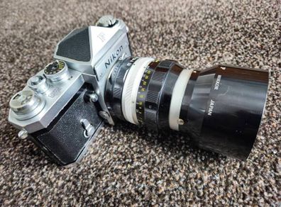 nikon f 105mm f2.5 + hood + filter + leather case