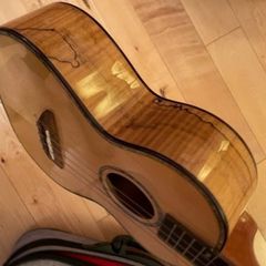 MrMai MRt Tenor Ukulele Solid Spruce Top (Like New)