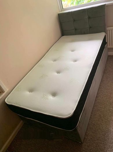 New Single Divan beds. Single tufted memory foam mattress. Drawer storage and multiple designs for Headboard available