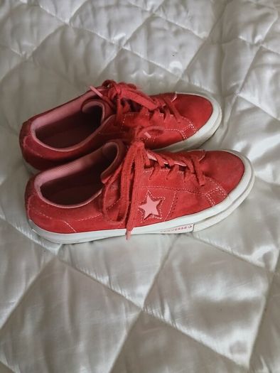 Red Converse