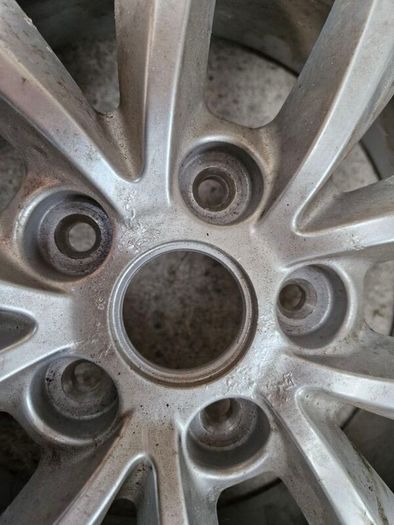 Kia Sorrento 2014-2018 17 inch alloy wheel
