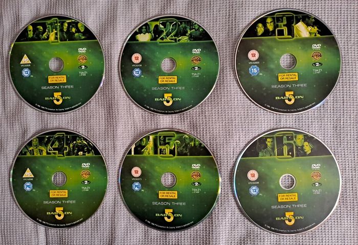 BABLYON 5 DVD box sets (Region 2)