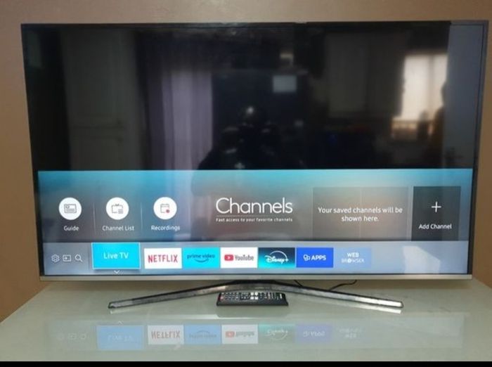 55" Samsung 4k Ultra HD HDR Freeview Freesat HD Smart LED TV