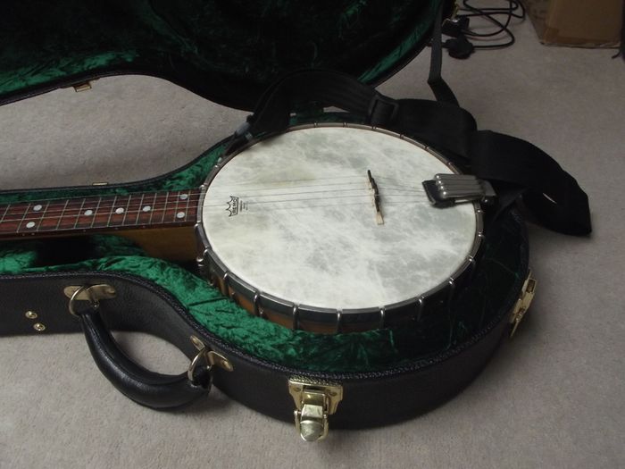 Sully's 5 String Openback banjo with hard case - Made in England