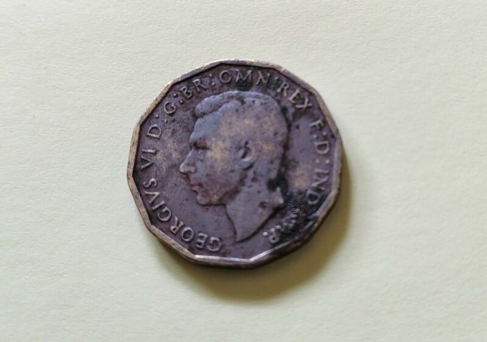 1944 George VI UK Thruppence