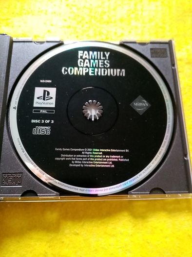 Family games compendium 20 games PlayStation1 Ps1 PlayStation 2 ps2 games Original