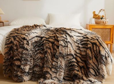 Luxury Decorative Faux Fur Blanket, Tiger Print Brown, Twin/Double  150x200cm, Soft Big Fluffy Bed Blanket, Shaggy Plush Farmhouse Couch Throw, Furry Fuzzy Blanket for Bedroom Living Room