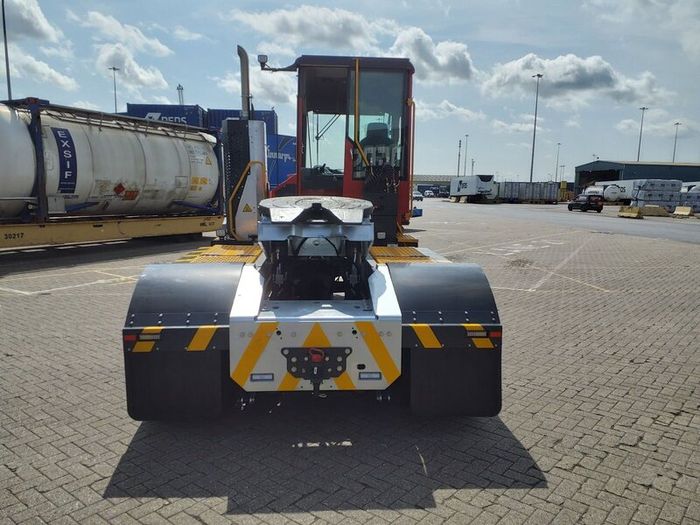 4 SALE Ex Demonstration Terminal Tractor / Shunter