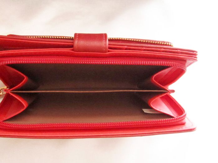 Large Fashion Red Purse Multi compartments with flowers design