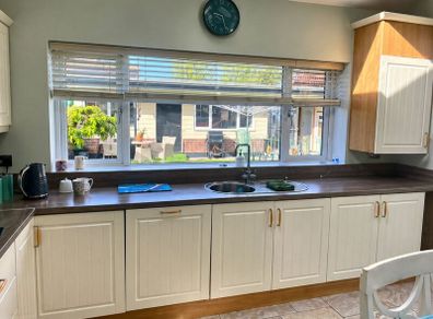 Used Cream Kitchen for Sale 500