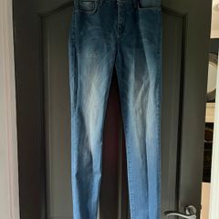 TIFFOSI ladies bouy shape jeans size 6