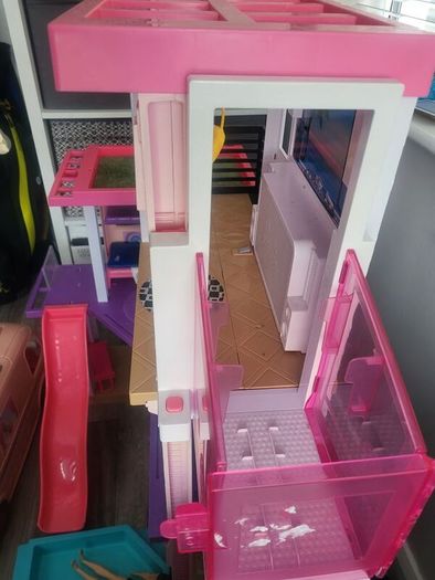 Barbie Dream House