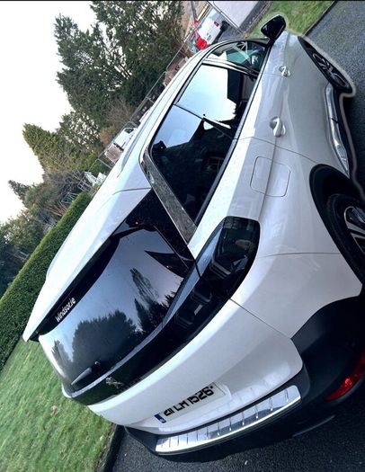 Peugeot 5008 2021
