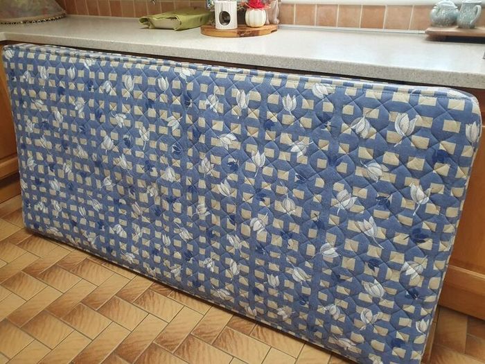 Cream Iron Single Bed