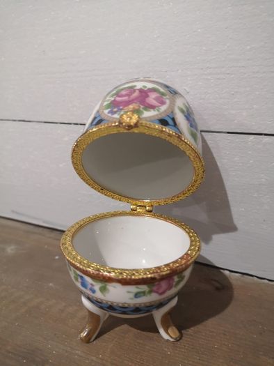 Vintage Porcelain egg
