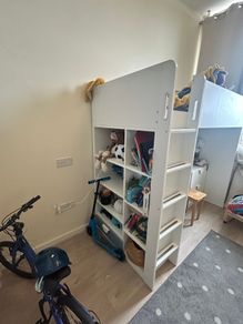 Kids loft bed