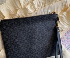 Ladies DKNY purse