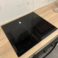 Brand New INDESIT RI 161 C 58 cm Hob Electric Ceramic Hob - Black