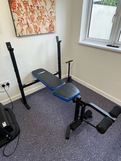 Bench press rack