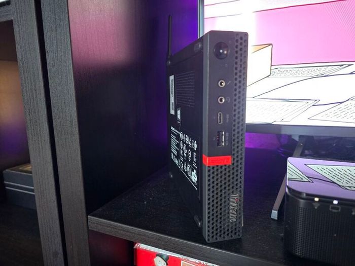Lenovo ThinkCentre M920q, Intel i5 9600T CPU, 8GB of Ram, 256GB SSD, Win 11 Pro