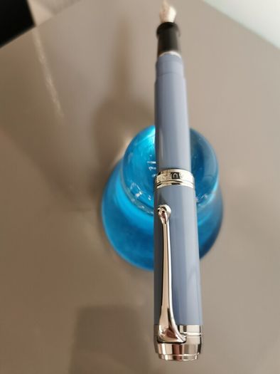 Aurora Talentum Fountain pen with 14ct gold nib.