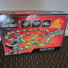 Jurassic World Track Set