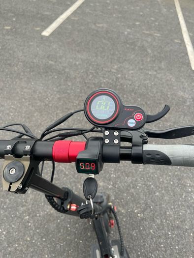 Kugo M4 PRO - Electric scooter