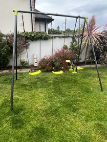 Metal swing set