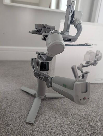 DJI RS 4 Mini Combo
