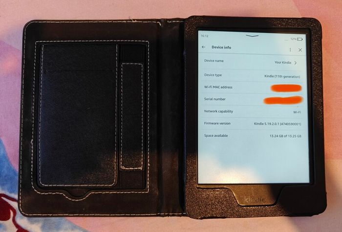 Amazon Kindle Gen 11 16GB + Case