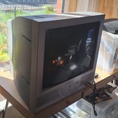 PowerPoint PP2190 Retro CRT TV with Remote  TV with Remote