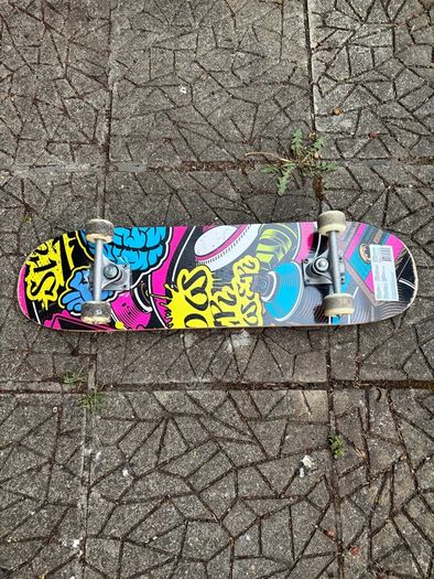 skateboard