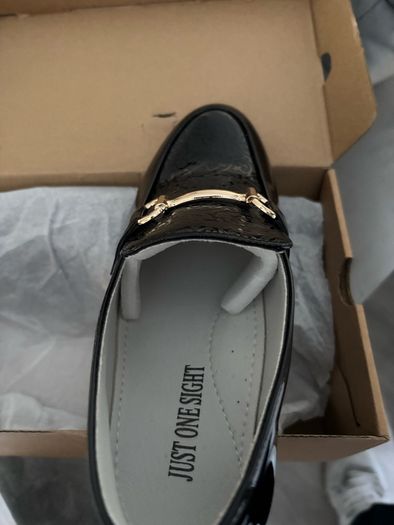 Boys shoes