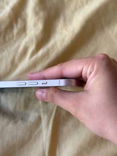IPhone 13 128GB Pink SIM locked to 3