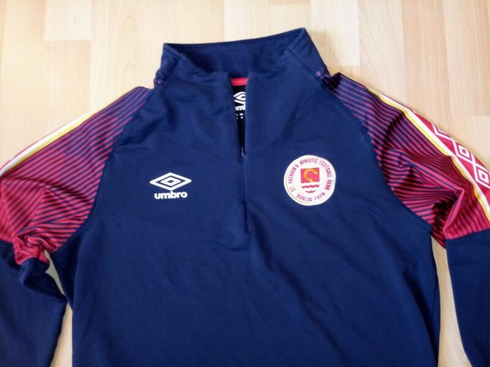 St. Patricks Athletic Umbro Training 1/3 Zip Top Size M