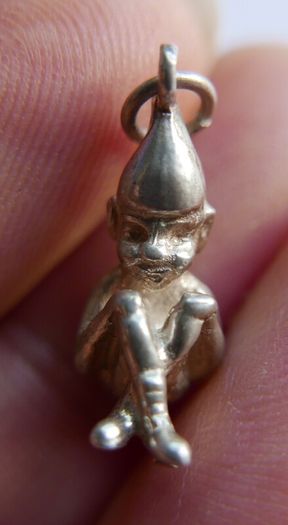 Vintage Sterling Silver 925 Good Luck Leprechaun/Irish Elf Charm Thumb Up Charm , Pendant ( 25 each)